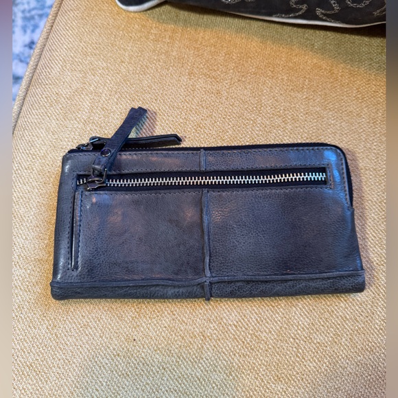 EUC Latico Charcoal Andi Leather Wallet - Picture 2 of 5